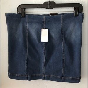 Tinsel Town short jean skirt